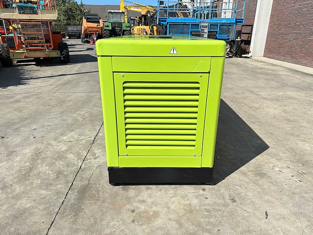 Compal power - 2026 - vg-r30 - stroomgenerator - afbeelding 14 van  17