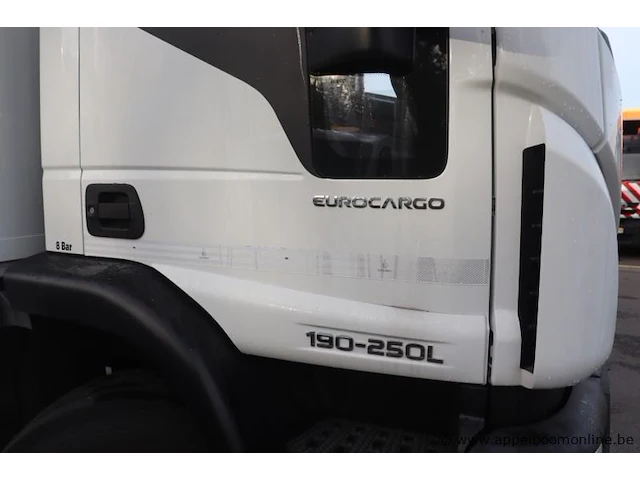 Compleet geinstalleerde bib bus iveco 190el, datum 1ste inschr 13/10/2016, chassis nr zcfa71vj902652314, diesel, euro vi, km-stand 21653, vv batterijen, airco en veel meer - afbeelding 23 van  33