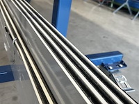 Compleet glazen schuifdeursysteem 7 deurs, veiligheidsglas 10 mm, 6540 mm breed, 7 stuks deuren 960 mm 2350 mm hoog, antraciet ral 7016 - afbeelding 4 van  13