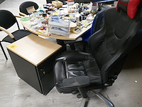 Compleet ingerichte bureau - afbeelding 2 van  7