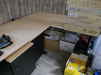 Compleet ingerichte bureau - afbeelding 5 van  7