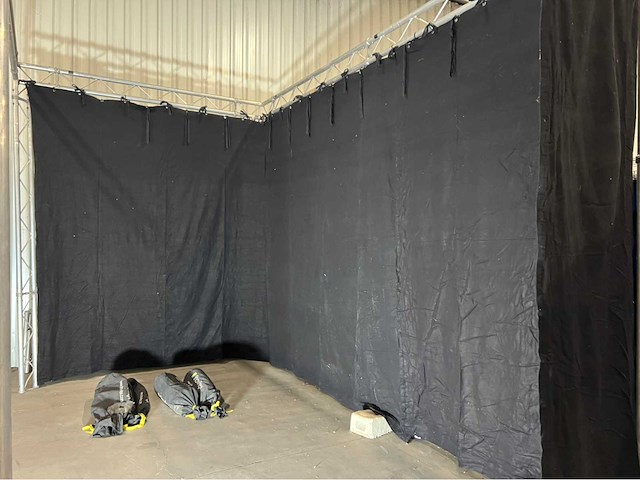 Compleet moduleerbare stand met doeken - afbeelding 7 van  11