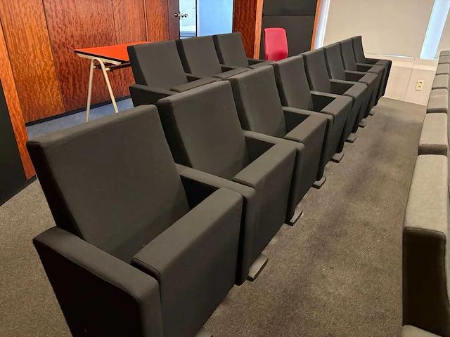 Complete auditorium - overige kantoorinventaris - afbeelding 3 van  9