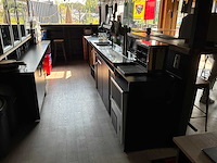 Complete bar en sanitair ruimten in 7x 40 voet zeecontainer constructie - afbeelding 5 van  34