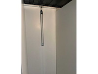 Complete bar en sanitair ruimten in 7x 40 voet zeecontainer constructie - afbeelding 25 van  34