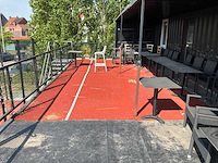 Complete bar en sanitair ruimten in 7x 40 voet zeecontainer constructie - afbeelding 34 van  34