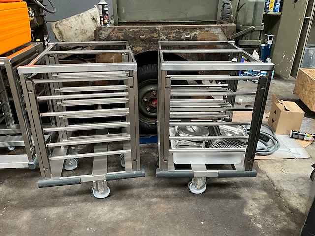 Complete inboedel keuken restaurant. - afbeelding 5 van  25