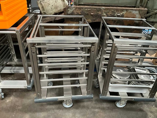 Complete inboedel keuken restaurant. - afbeelding 7 van  25