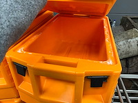 Complete inboedel keuken restaurant. - afbeelding 17 van  25