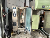 Complete inboedel keuken restaurant. - afbeelding 12 van  25