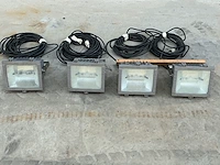 Complete set werfverlichting / terreinverlichting – 4 lampen en 2 masten