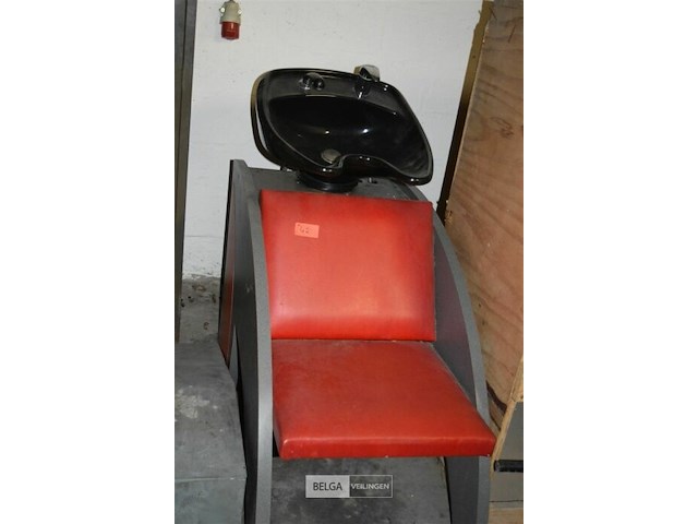 Complete vintage kapperstoel met wasbak - afbeelding 1 van  3