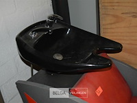 Complete vintage kapperstoel met wasbak - afbeelding 2 van  3