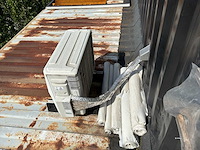 Complete woon en slaap ruimten in 3x 40 voet zeecontainer constructie - afbeelding 3 van  19