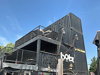 Complete woon en slaap ruimten in 3x 40 voet zeecontainer constructie - afbeelding 1 van  10