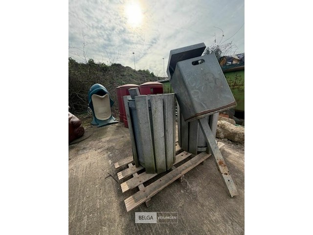 Composieten vuilbakken - afbeelding 4 van  4