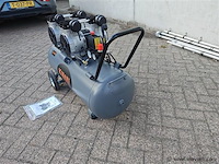 Compressor 100 liter olievrij - afbeelding 9 van  15