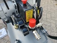Compressor 100 liter olievrij - afbeelding 6 van  15