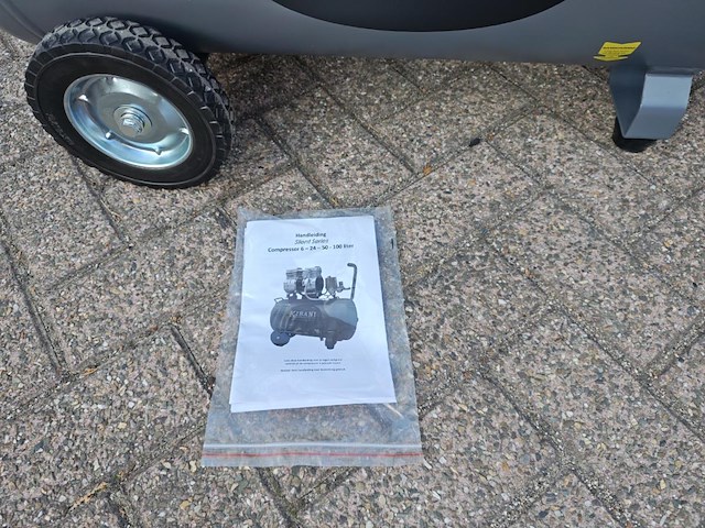Compressor 100 liter olievrij - afbeelding 7 van  15