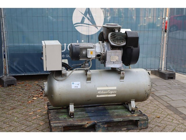 Compressor atlas copco le/lt elektrisch 1986 - afbeelding 1 van  1