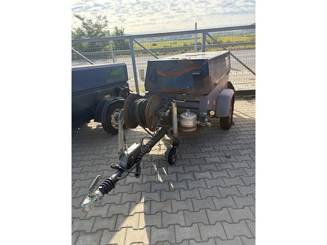 Compressor atlas copco xahs 37 diesel 21.7kw 2015 - afbeelding 1 van  1