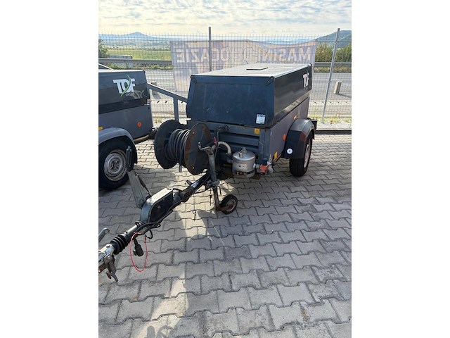 Compressor atlas copco xahs37dd diesel 21.6kw 2008 - afbeelding 1 van  1