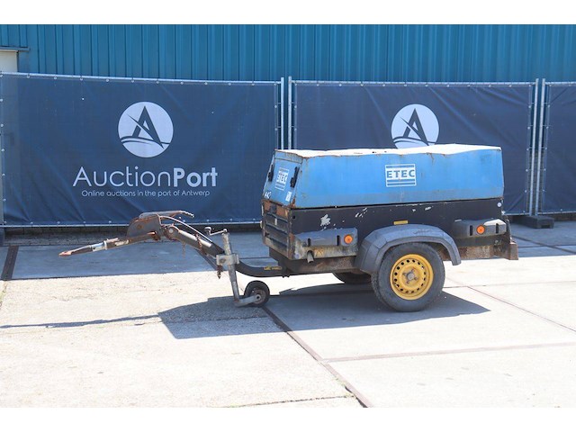 Compressor atlas copco xas57dd diesel 7bar 2004 - afbeelding 1 van  1