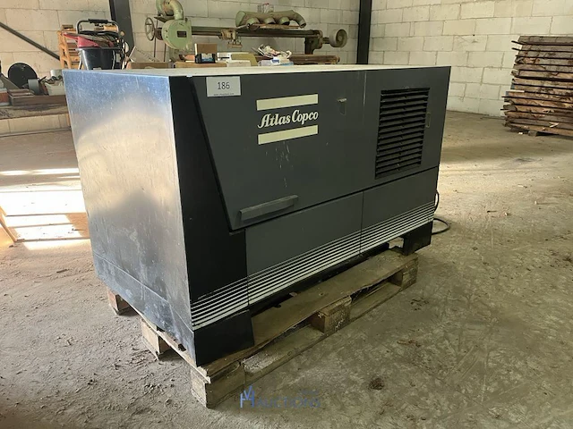 Compressor atlas copco - afbeelding 1 van  9