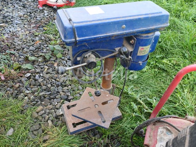Compressor, boormachine, spijkermachine - afbeelding 12 van  13