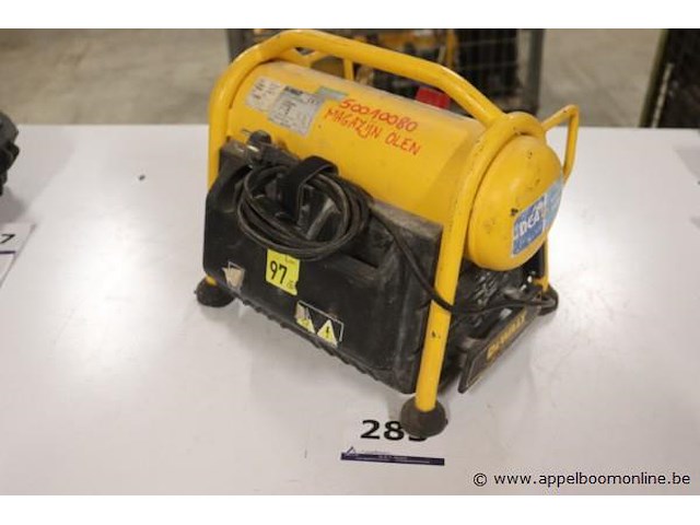 Compressor dewalt dpc6mrc-qs, 6ltr/8bar - afbeelding 3 van  3