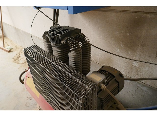 Compressor + koeldroger debruyne - afbeelding 4 van  5