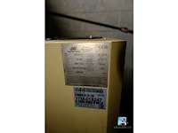 Compressor met tank - afbeelding 5 van  6