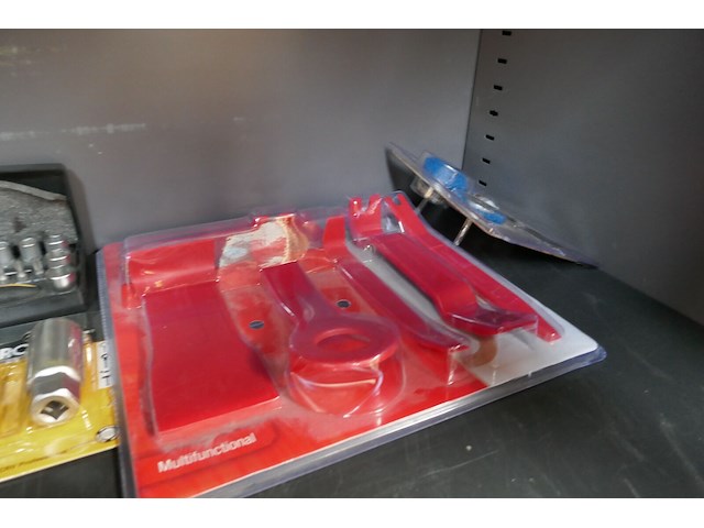 Compressor powerplus + werkgereedschap - afbeelding 4 van  4