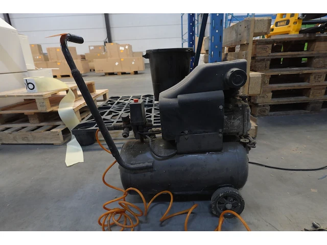 Compressor powerplus - afbeelding 1 van  4