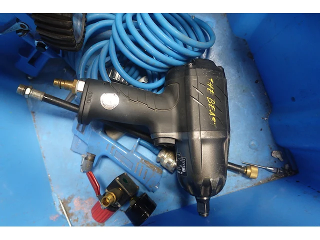 Compressor specair + toebehoren - afbeelding 6 van  8