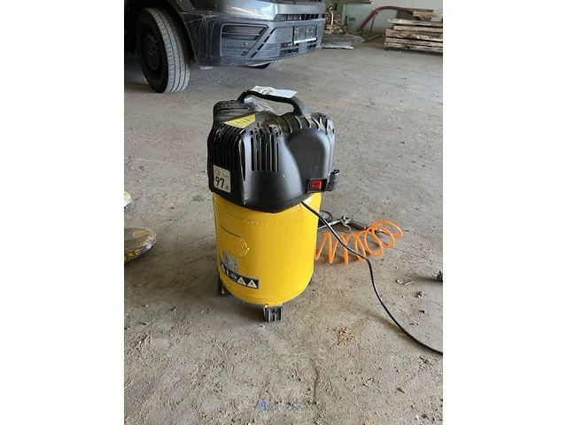 Compressor stanley d 200/10/24v - afbeelding 4 van  5