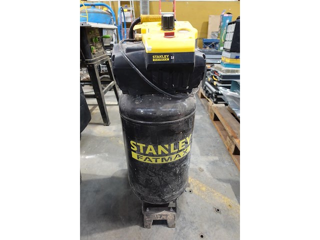 Compressor stanley fatmax - afbeelding 1 van  8