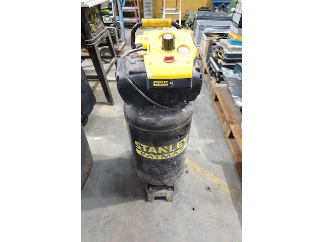 Compressor stanley fatmax - afbeelding 2 van  8