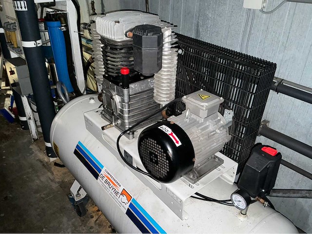 Compressor - afbeelding 2 van  2