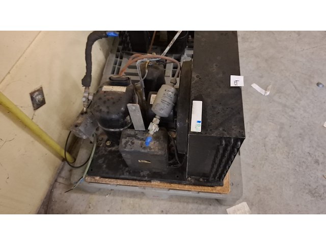 Compressor - afbeelding 3 van  3