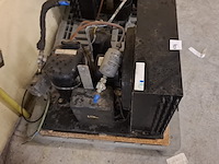 Compressor - afbeelding 3 van  3
