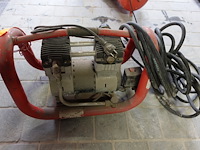 Compressor - afbeelding 1 van  3