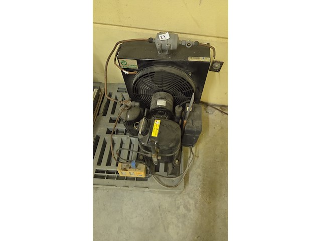 Compressor - afbeelding 1 van  2