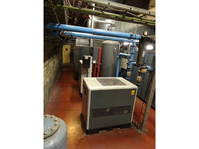 Compressoren atlas copco + 3x drukvat/ 2x droger - afbeelding 30 van  42