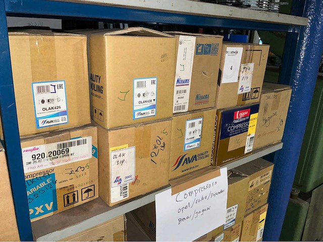 Compressors (9x) - afbeelding 1 van  13