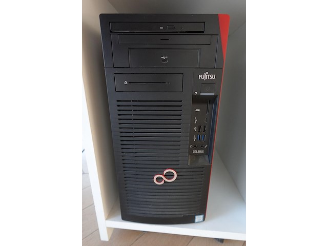 Computer fujitsu + 2x scherm samsung/ hp - afbeelding 3 van  3