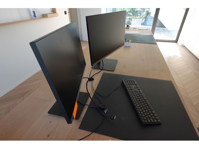 Computer fujitsu + 3x scherm samsung - afbeelding 2 van  3