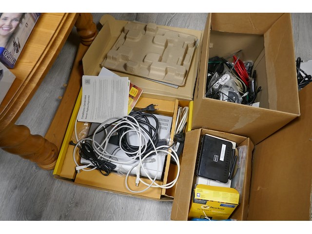 Computer hardware materiaal - afbeelding 5 van  6