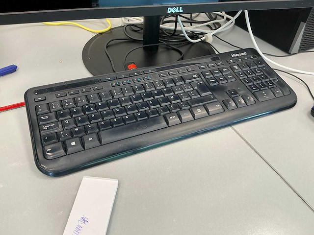 Computer opstelling - afbeelding 3 van  6