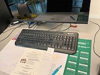 Computer opstelling - afbeelding 1 van  1